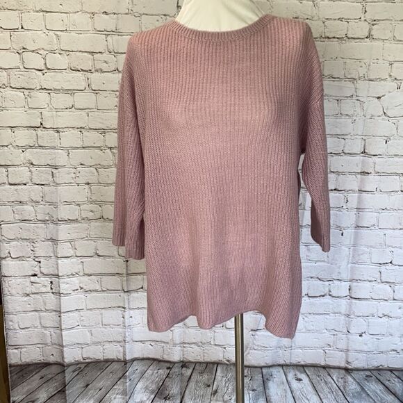 JustFab Sweater  - Picture 2 of 8